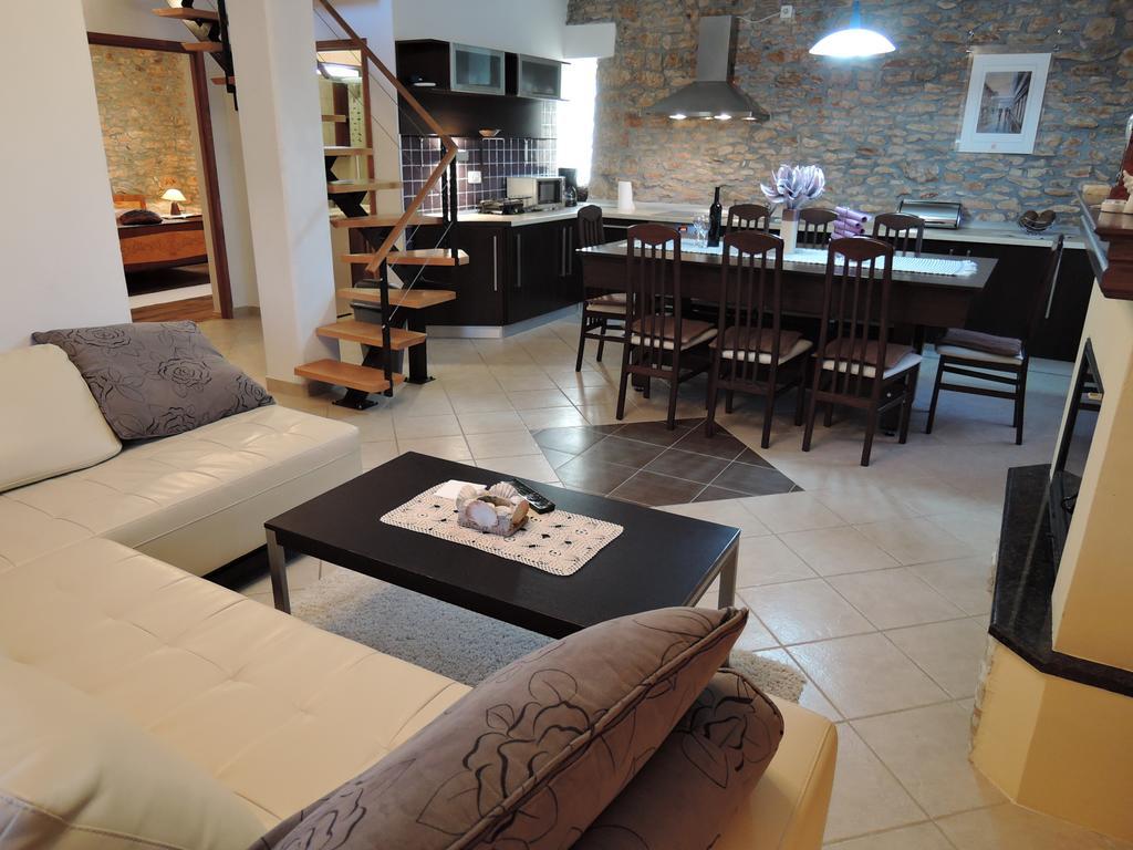 Villa Rural House Gluic Bogatić Zimmer foto